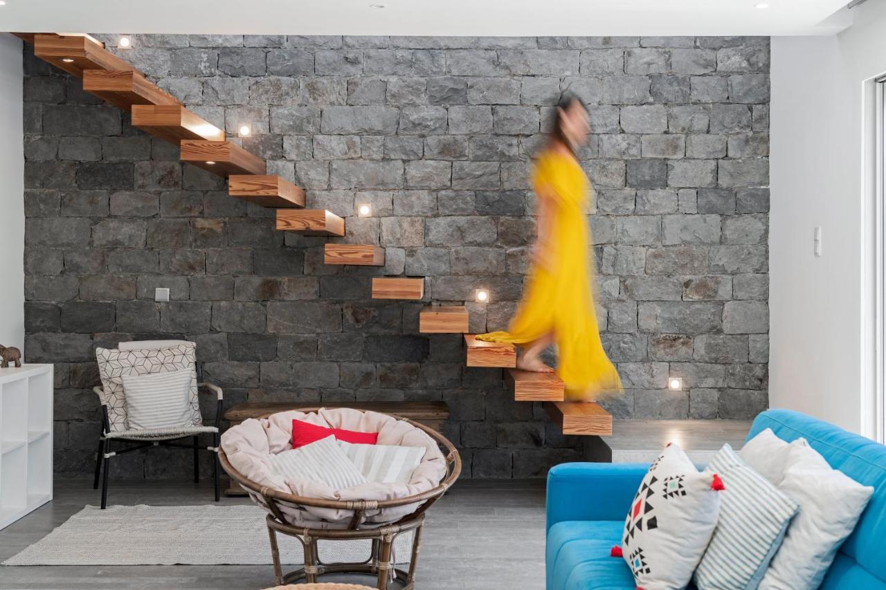 Casa Da Maloeira By An Island